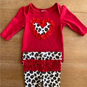 Red leopard heart outfit with ruffles baby girl 0-3 months